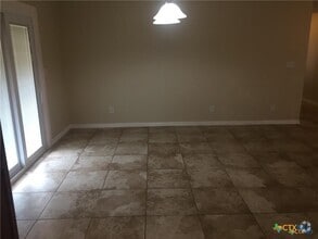 Building Photo - 1140 Hilltop Dr