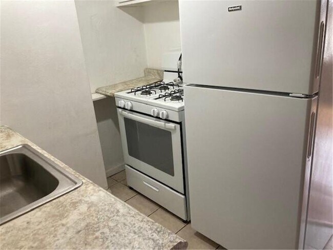 Foto del edificio - 415 Ridgewood Ave