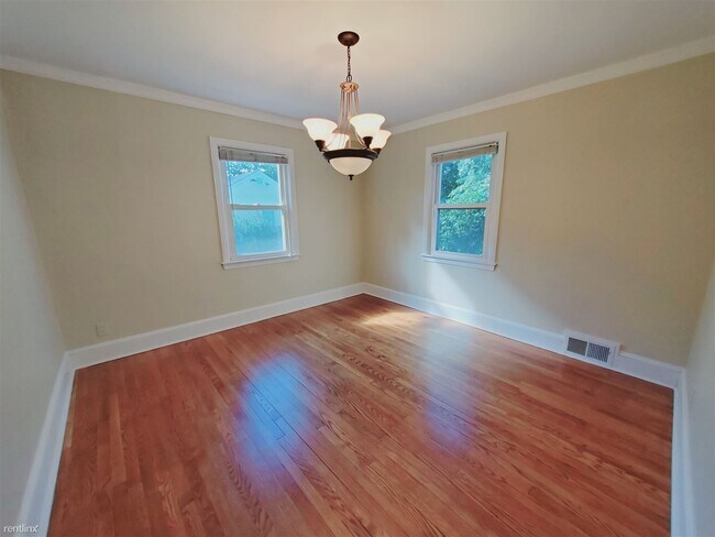 Building Photo - 3 br, 2 bath House - 35 Knollwood Ave