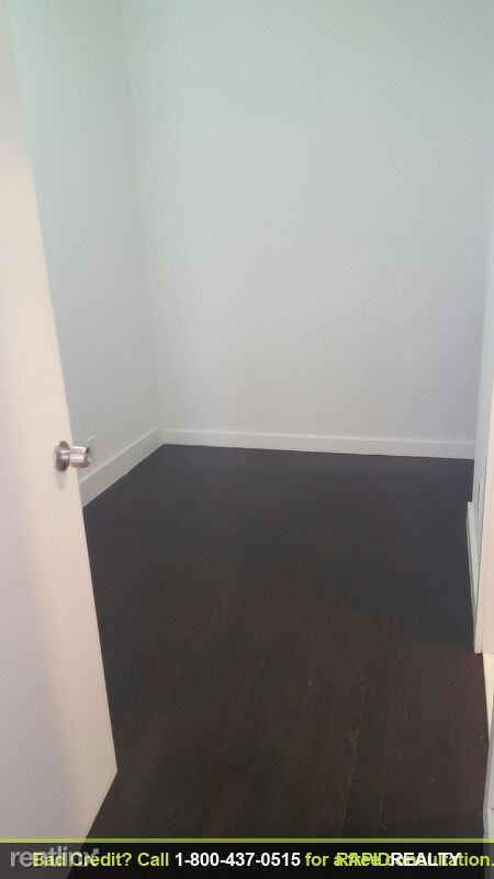 Primary Photo - 1675 Linden St