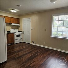 Building Photo - 4407 Caroline Dr