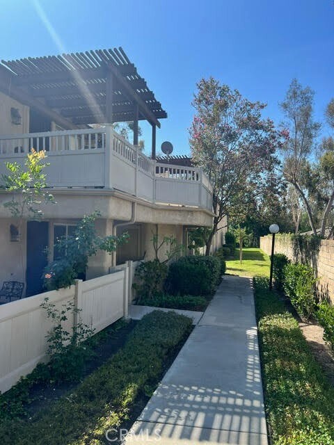 Primary Photo - 25652 Rimgate Dr