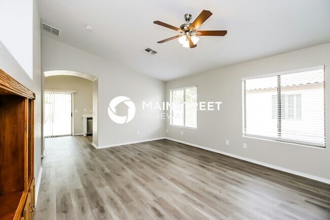 Foto del edificio - 3 Bedroom Pet-Friendly Home in PHOENIX, AZ with Main Street Renewal