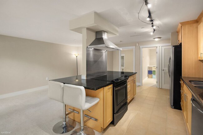 Foto del edificio - 1 br, 1 bath Condo - 3204 81st Place South...