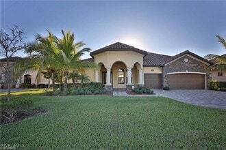 Building Photo - 9461 Italia Way