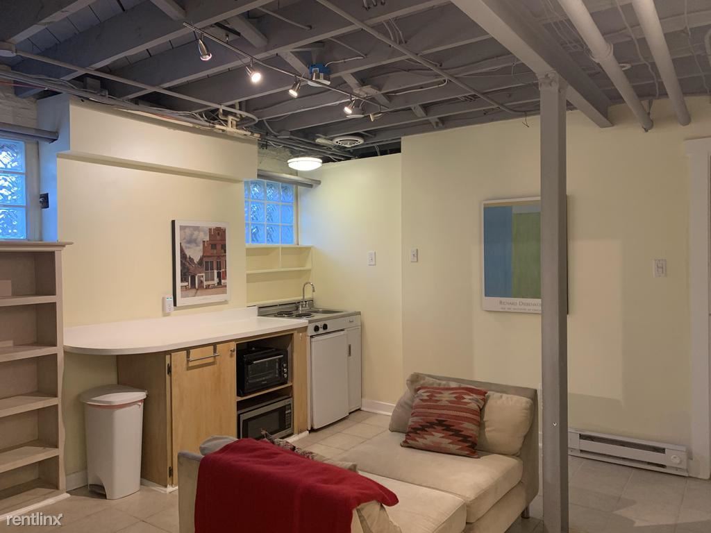 Primary Photo - 1222 Hemlock St NW