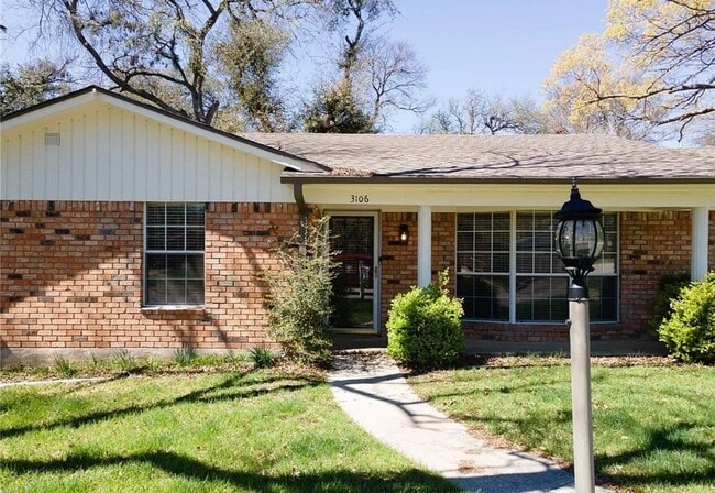 Building Photo - 3106 Hickory Rd