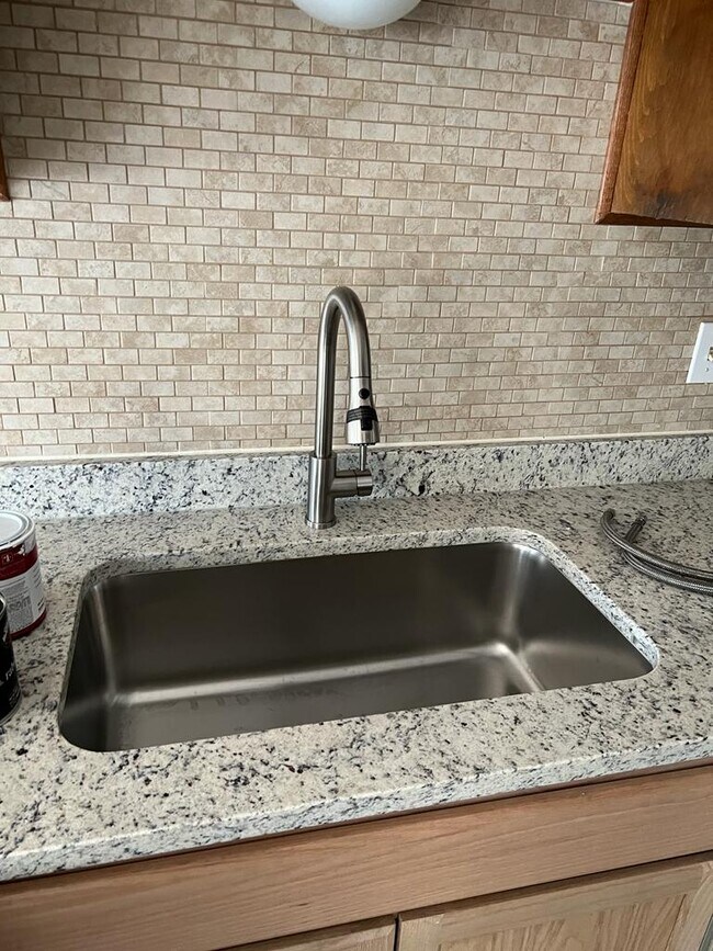 Foto del edificio - 5562 Rangeland St