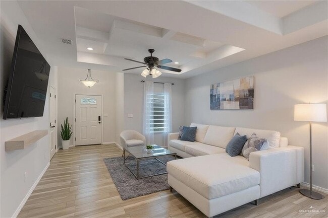 Building Photo - 2912 Fuerte Ave