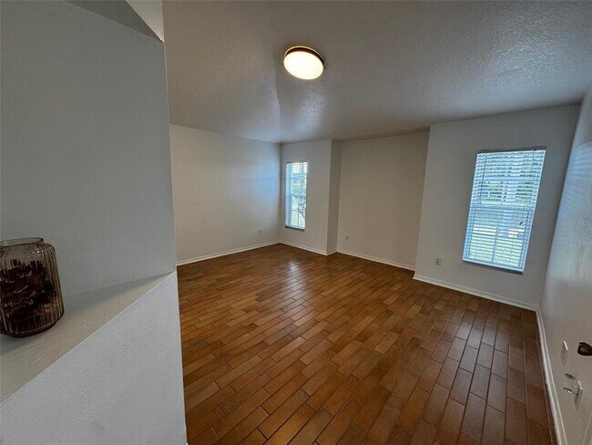 Foto del edificio - 5629 Loma Vista Ct