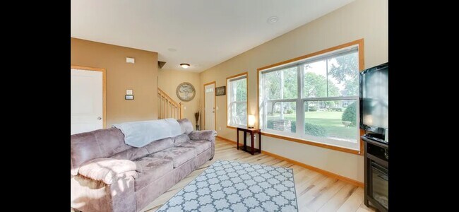 Foto del edificio - 2907 86th Ln N