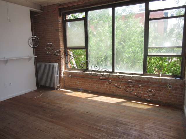 Building Photo - 132 N 5th St
