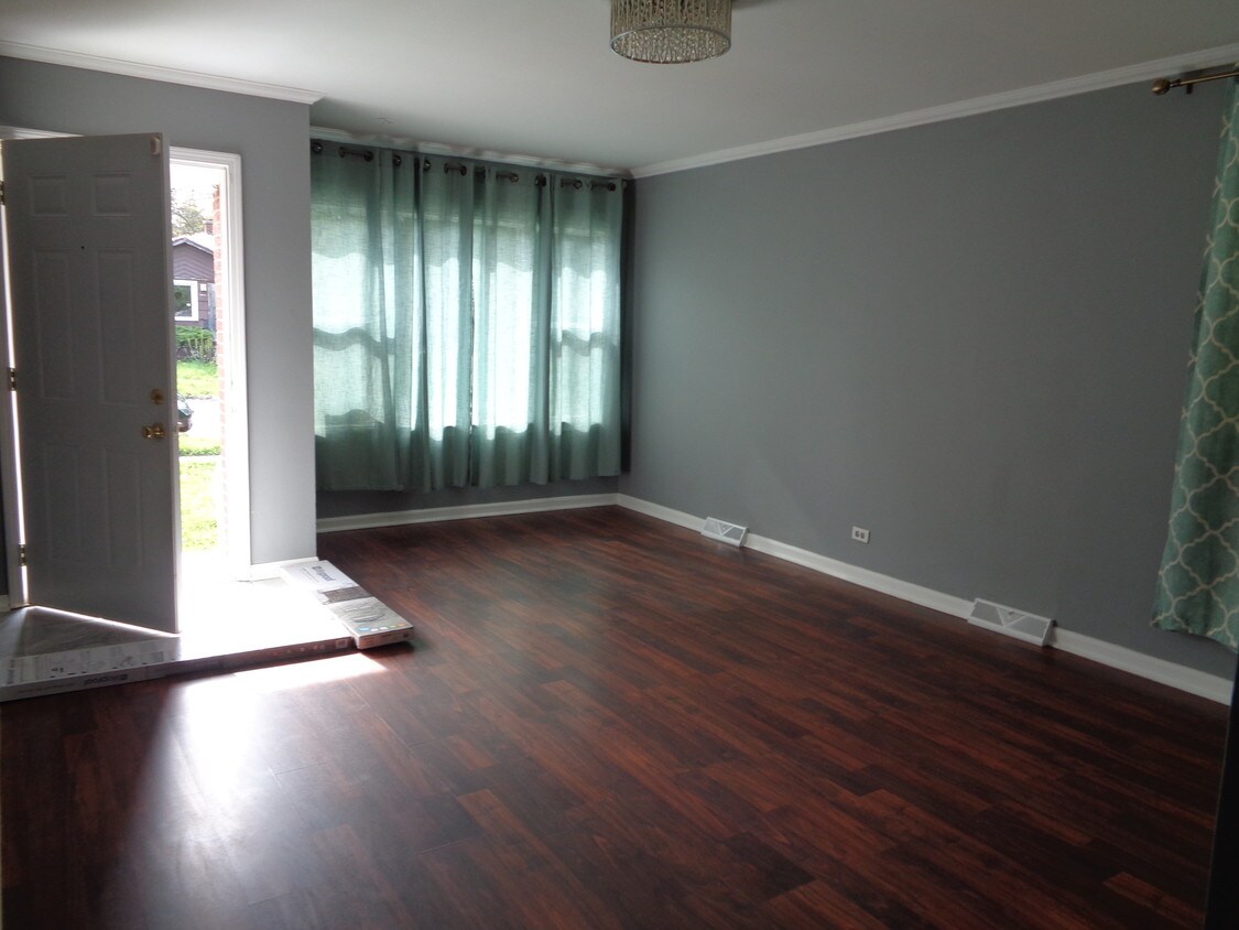 Foto principal - 14519 Jefferson St