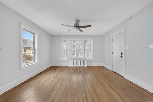 Foto del edificio - 80-82 Garden Street, #2A