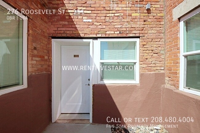 Building Photo - 276 Roosevelt St