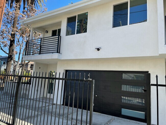 Foto del edificio - 1130 Browning Blvd