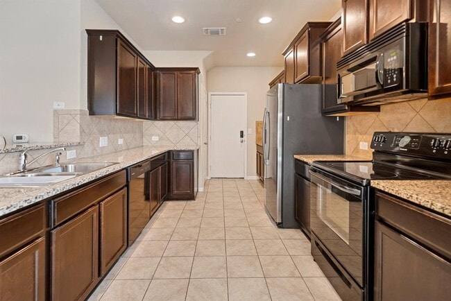 Foto del edificio - 516 E Slaughter Ln