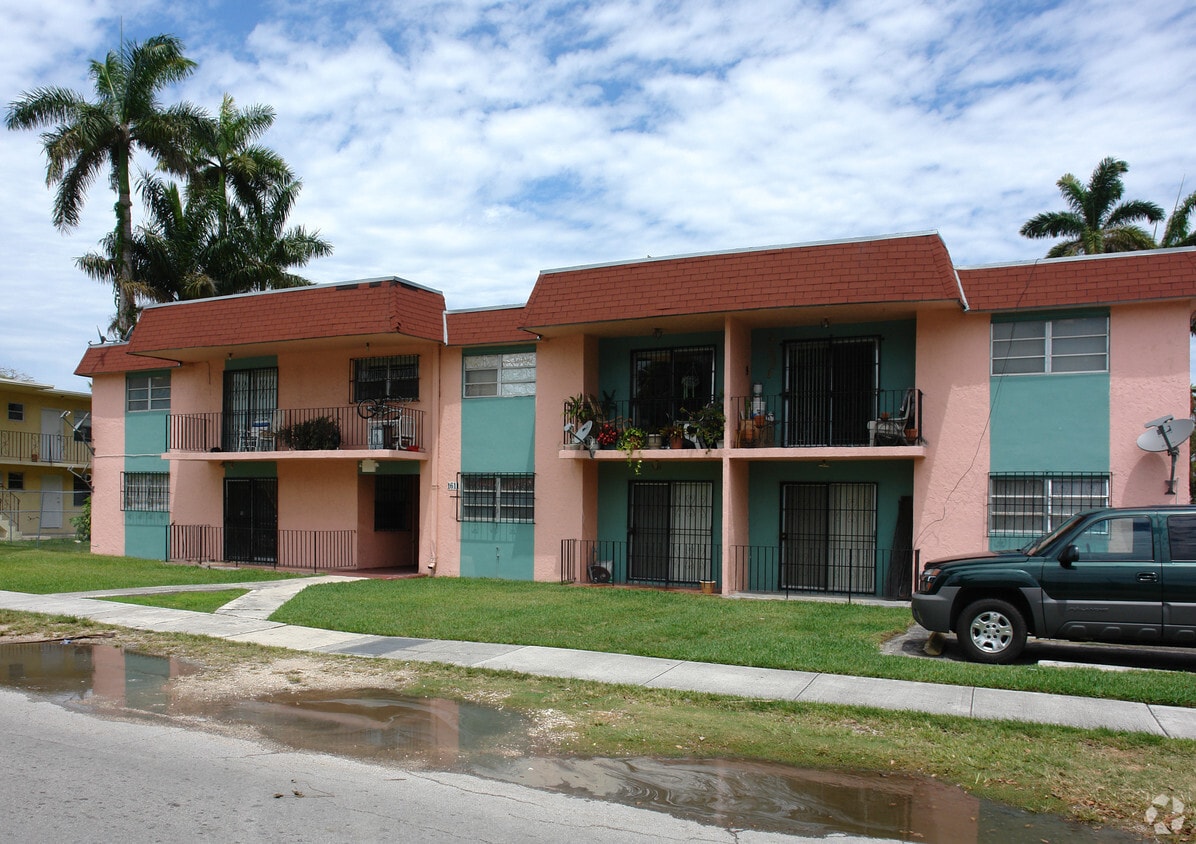 Primary Photo - 1611 NW 19th St
