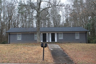 Building Photo - 1213 Old Plank Rd
