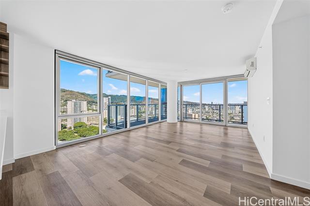 Foto principal - 1500 Rycroft St