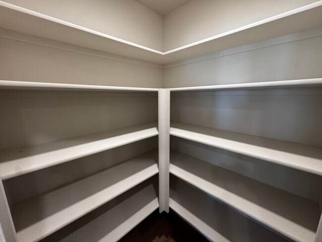Foto del edificio - BRAND NEW 4 Bedroom 2 Bathroom home in Pie...