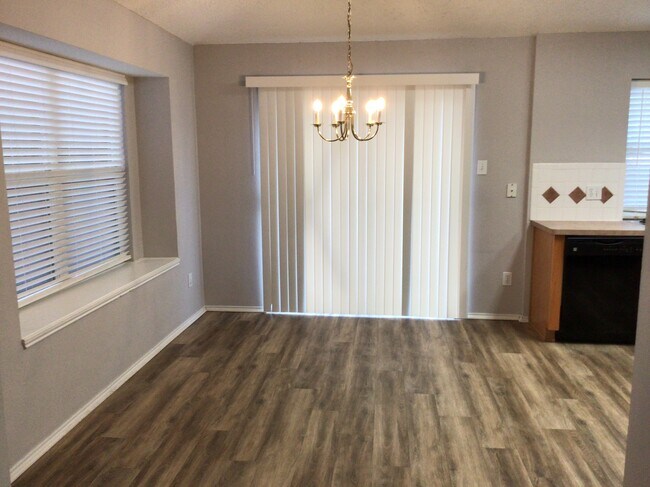 Foto del edificio - 4809 Madyson Ridge Dr