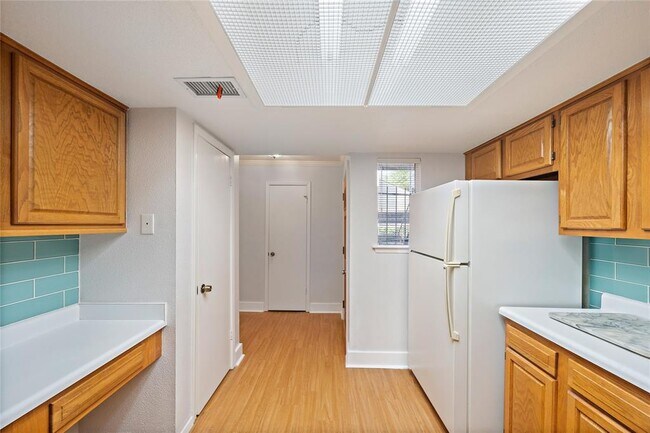 Building Photo - 5005 Georgi Ln