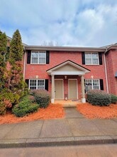 Building Photo - 460 S Barnett Shoals Rd