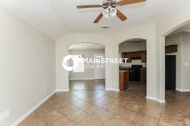 Building Photo - 3 Bedroom Pet-Friendly Home in Fort Worth, TX with Main Street Renewal