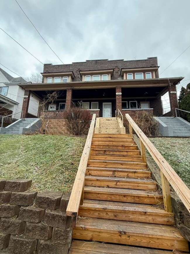 Building Photo - 1659 Methyl St