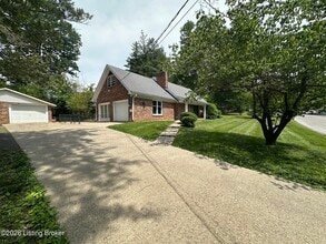 Building Photo - 634 Cherrywood Dr