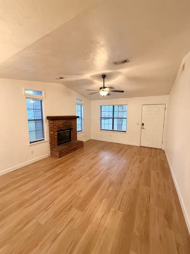 Building Photo - 3609 Sedona Loop