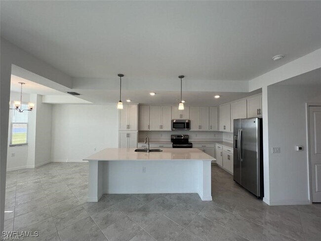 Foto del edificio - 5835 Double Eagle Cir
