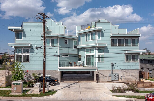 Foto del edificio - 4001 Red River St