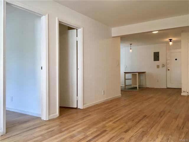 Building Photo - 2 bedroom in Yonkers NY 10701