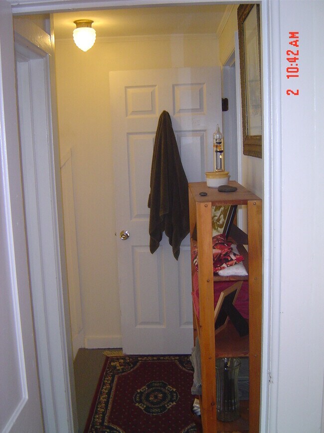 4 Mechanic St Unit B, North Bennington, VT 05257 4 Mechanic St North Bennington, VT