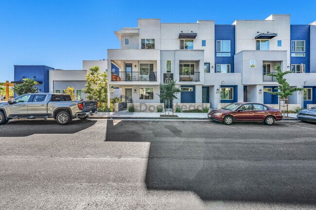 Building Photo - 2618 Gimelli Way