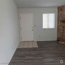 Building Photo - 1575 W Warm Springs Rd