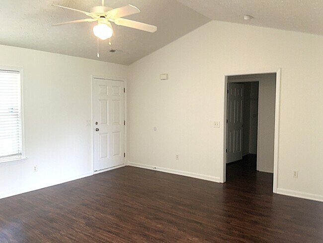 Foto del edificio - 9504 Huckabee Dr NE