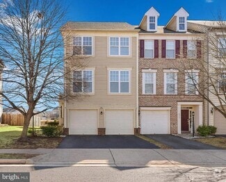 Building Photo - 9211 Cascade Falls Dr