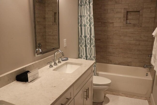 Foto del edificio - 927 13th Ave S