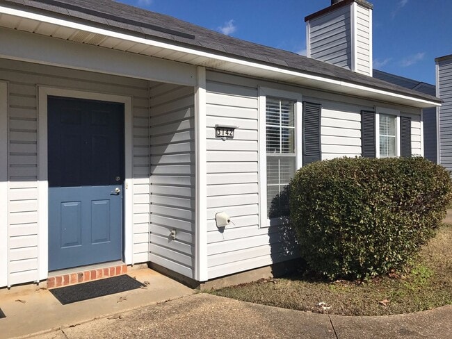 Foto del edificio - Cedar Creek Duplex