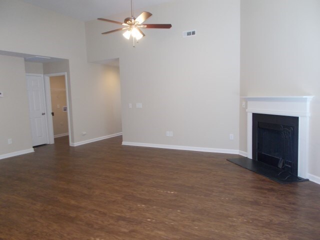 Foto del edificio - 1963 Trace Creek Dr