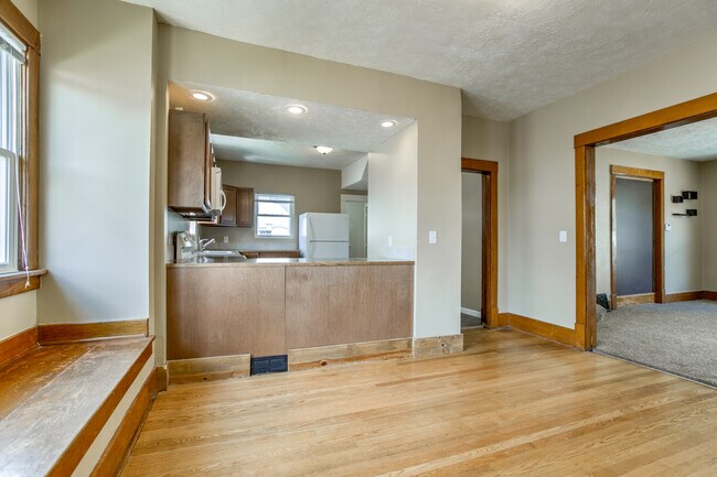 Foto del edificio - 4156 Cuming St