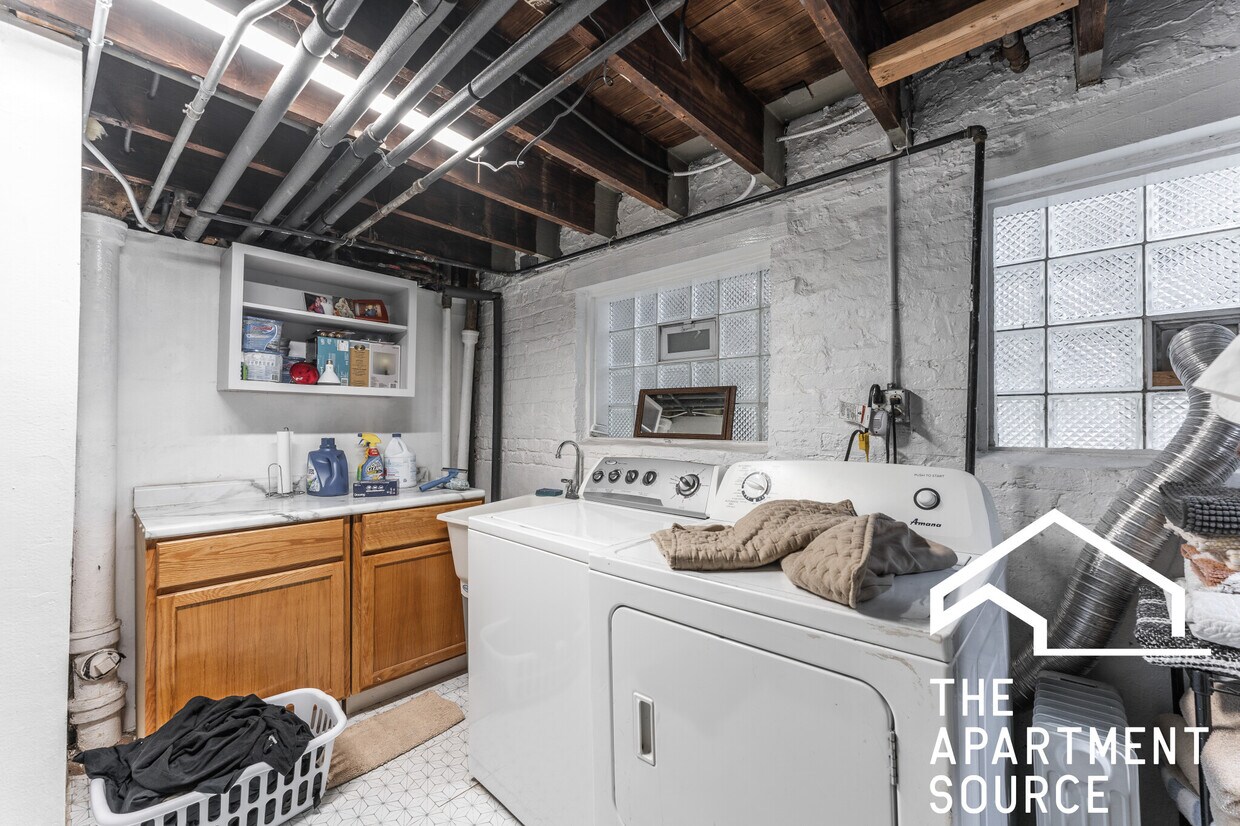 Foto del edificio - 2732 N Monticello Ave