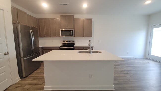 Foto del edificio - 7580 Discovery Pt Dr NW