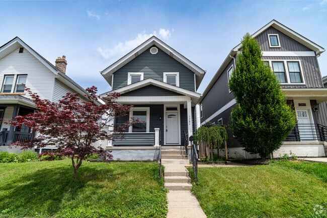 Building Photo - 1382 S 5th St