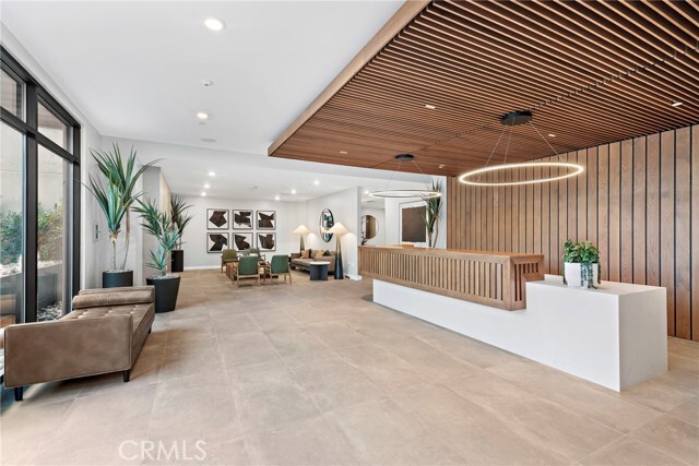 Building Photo - 2407 Rivington