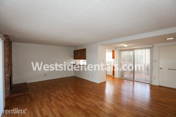 Foto del edificio - 22939 Maple Ave