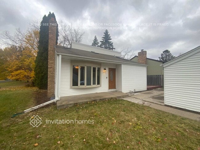 Building Photo - 1131 Benton Way